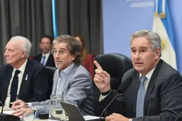Quirno confirmó el programa para acumular reservas