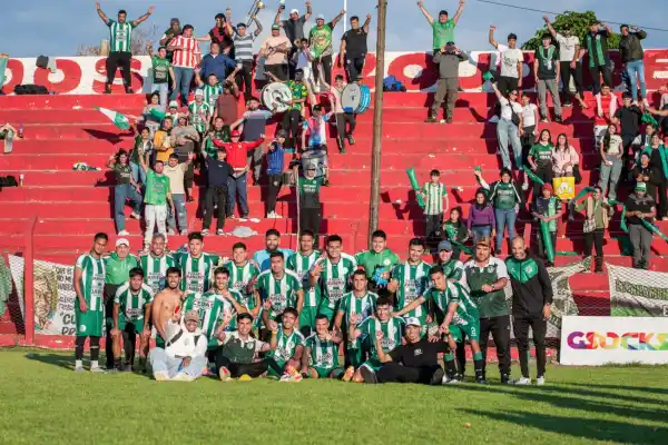 Graneros goleó y se metió en la semifinal del Anual de la Liga
