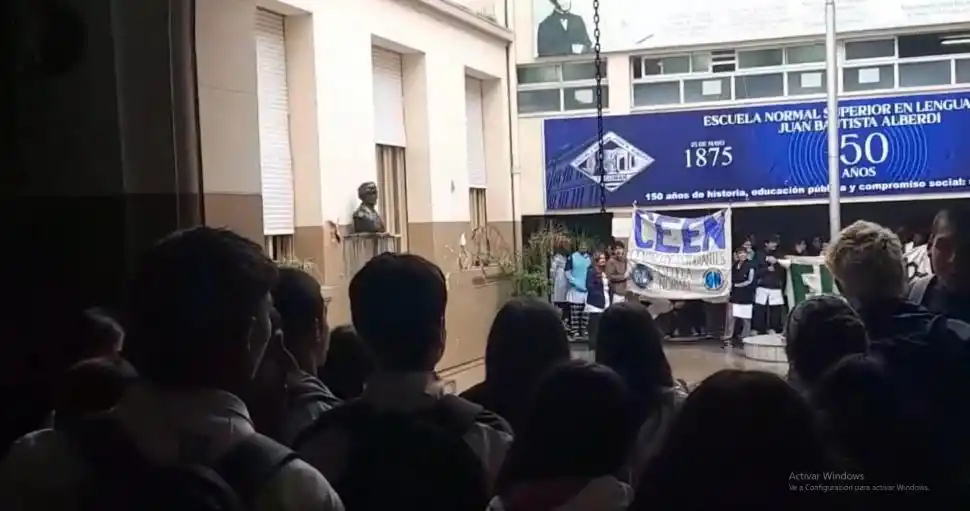 POSTURA. Los estudiantes manifestaron no sentirse entendidos en su reclamo y piden más empatía.