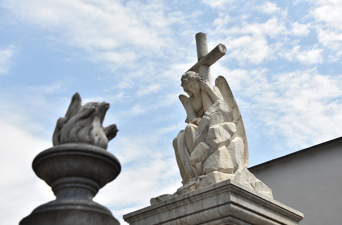 Cómo abrirán los cementerios por el Día de los Fieles Difuntos