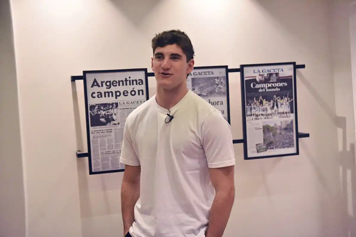 Pablo Cuello: de Yerba Buena a “La Voz” y de galán del reality a calle Corrientes