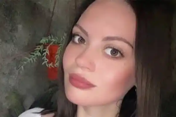 Detuvieron a la ex pareja de Karla Robles, la joven que habría sido instigada a quitarse la vida