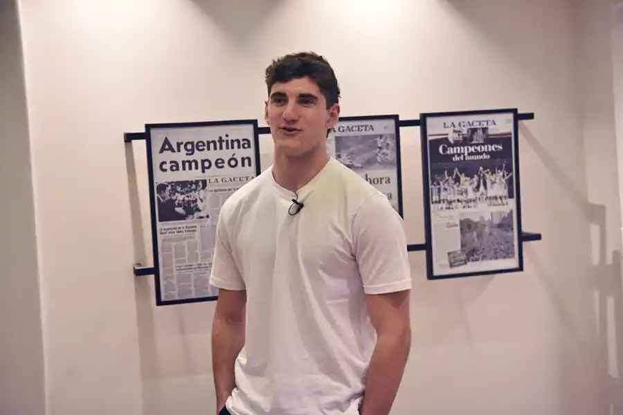 Pablo Cuello: de Yerba Buena a “La Voz” y de galán del reality a calle Corrientes