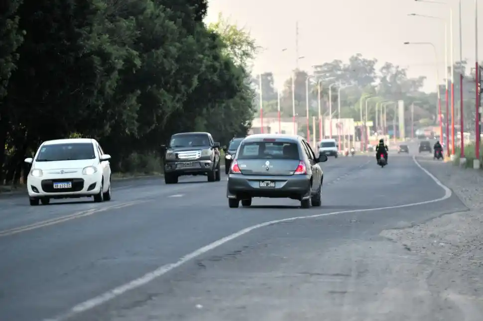 LA AUTOPISTA QUE SE TERMINA. La imagen muestra el punto donde concluye (o empieza) la multitrocha, en San Pablo.