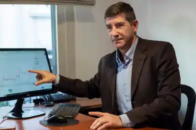 Gustavo Neffa: “La Argentina tiene que recomponer la microeconomía”