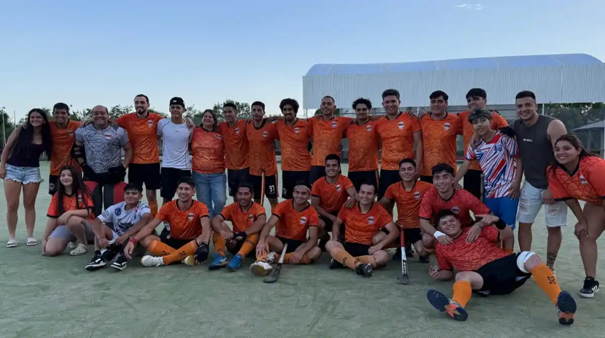 Festejo de Monteros Voley.