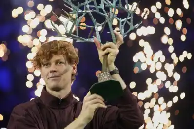 Jannik Sinner se consagró en el Master 1000 de Paris y es, otra vez, el número 1 del mundo