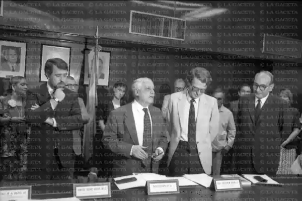 Recuerdos fotográficos: 1991. Prigogine, el padre de la teoría del caos, en Tucumán