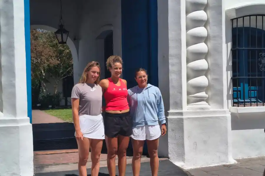 En la previa al WTA 125, Solana Sierra, Mayar Sherif y Luisina Giovannini visitaron la Casa Histórica.
