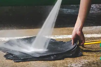 Cómo mantener tu auto: el truco de limpieza con vinagre que desconocías