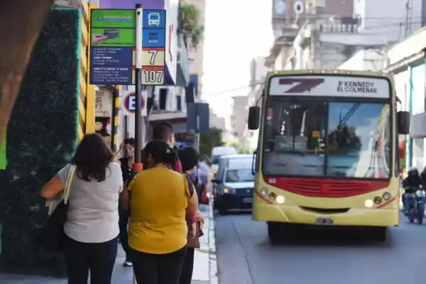 Se agrava el conflicto del transporte en Tucumán: suspensiones y medidas en una semana clave