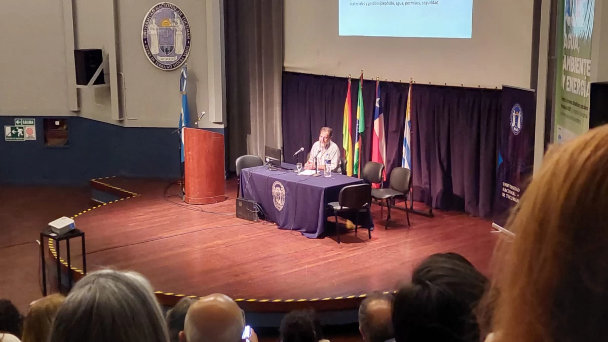 RESPONSABILIDAD. Para el especialista el gran desafío es recuperar el sentido de comunidad y de responsabilidad colectiva. LA GACETA/ FOTO ARIANE ARMAS