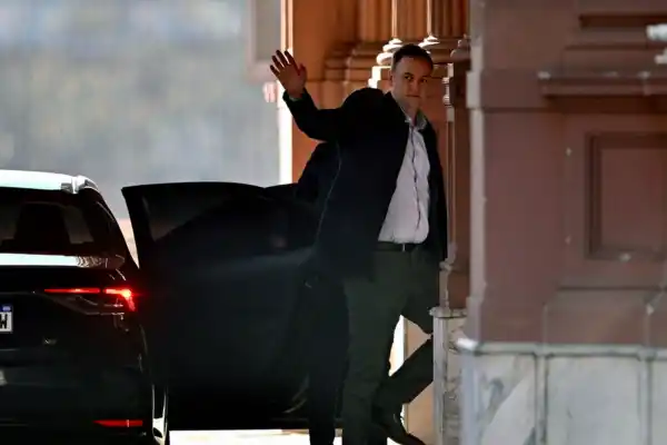 El gobierno de Javier Milei retrasa la publicación de la reforma laboral