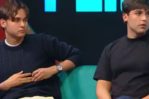 INTELIGENCIA ARGENTINA. Lucciano y Tiago, dos jóvenes del ITBA, crearon una app que asiste a neurocirujanos con realidad aumentada. / OTRO DÍA PERDIDO