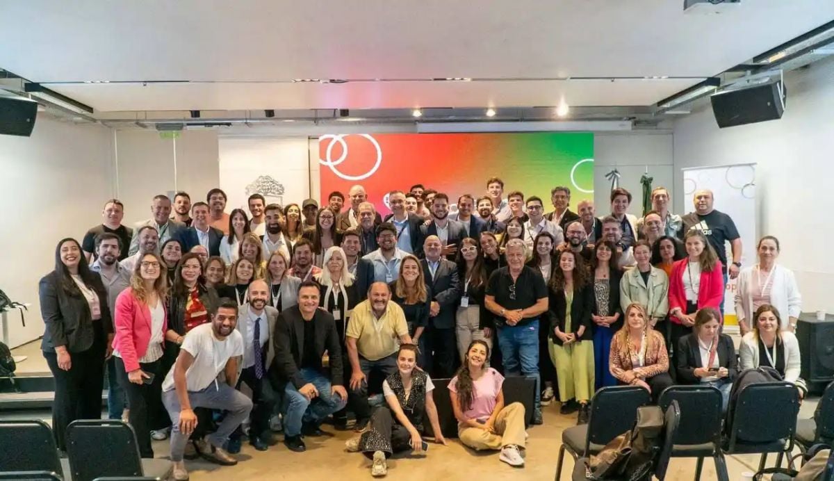 Empiezan en Derecho de la UNT las conferencias de Asacop sobre política y tecnología