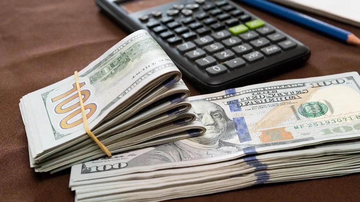 El dólar oficial registró una caída de $15: ¿a cuánto se vendió en la city tucumana?