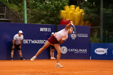 Antonia Vergara Rivera sigue dando la nota: eliminó a Luisina Giovannini y avanzó a los cuartos del WTA 125 de Tucumán