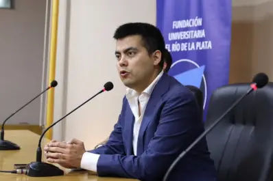 Argañaraz pedirá una multa millonaria a las líneas de colectivo que paralizaron el servicio en la capital