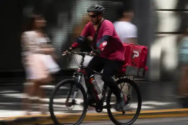 PREOCUPACIÓN. Unos 7 millones de trabajadores integran el mercado informal argentino.