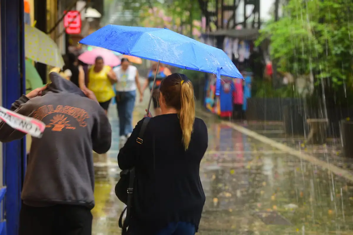 Hay alerta naranja por tormentas para este jueves: las provincias afectadas