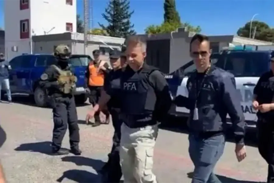 DESTINO TEXAS. Machado fue escoltado en el viaje por tres policías que vinieron exclusivamente desde Estados Unidos para su traslado.