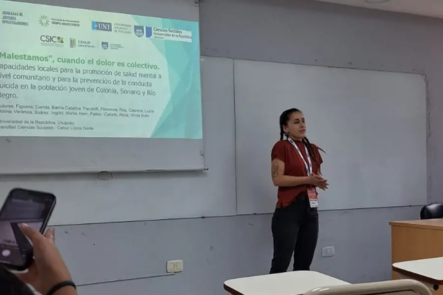 UN PROYECTO PARA SALVAR. La investigadora de ciencias sociales estudia cómo prevenir el suicidio juvenil desde la cercanía y el territorio. / LA GACETA