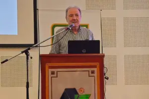 Azúcar y alcohol: Feijóo destacó el modelo integrado de tres mercados