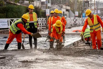 Construcción en crisis por el freno de la obra pública: 120.000 empleos menos y canteras al 25% de su capacidad