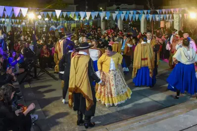 Fiesta en la Plaza Temática: folklore y shows gratis el Día de la Tradición