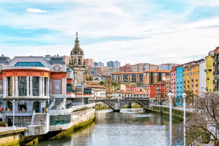 Esta es la ciudad europea más de moda en 2025, según The Mirror