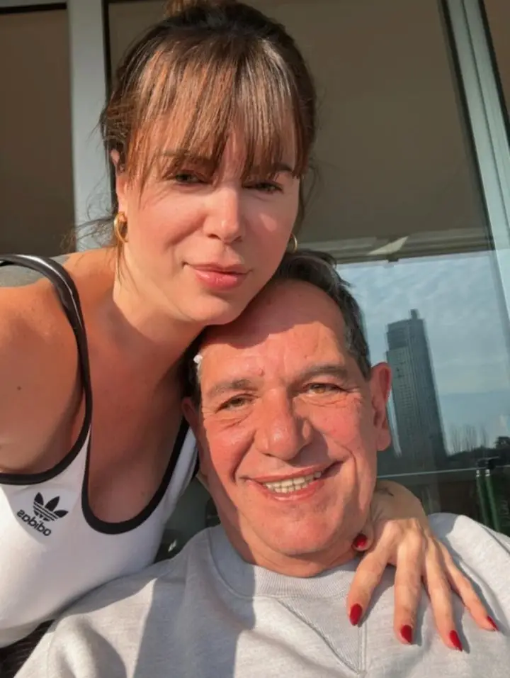 Alperovich envía tarjeta digital a los invitados a su boda