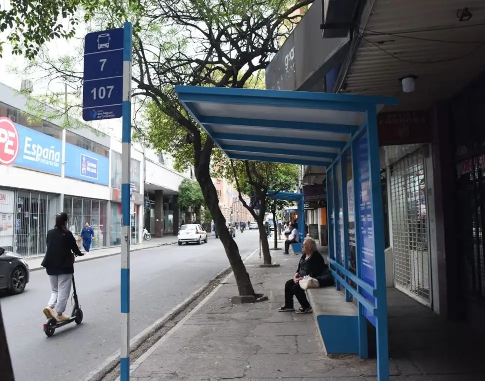 SIN SERVICIO. Los colectivos no circularon el jueves ni el viernes en San Miguel de Tucumán por el paro de UTA.   