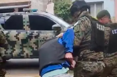 Desde Mendoza trasladaron a un criminal requerido por la Justicia tucumana