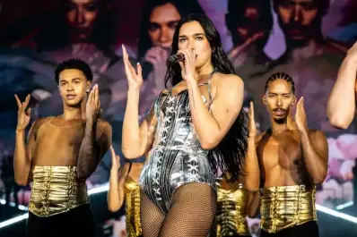 Dua Lipa se despidió de Argentina con un sorpresivo hit de Miranda!