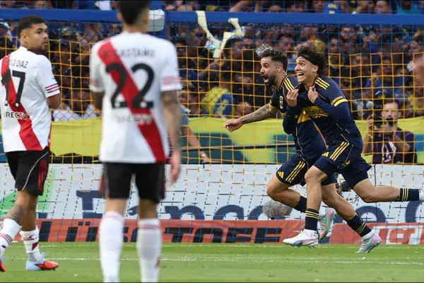 Boca renació en el Superclásico y River confirmó su caída en la Bombonera