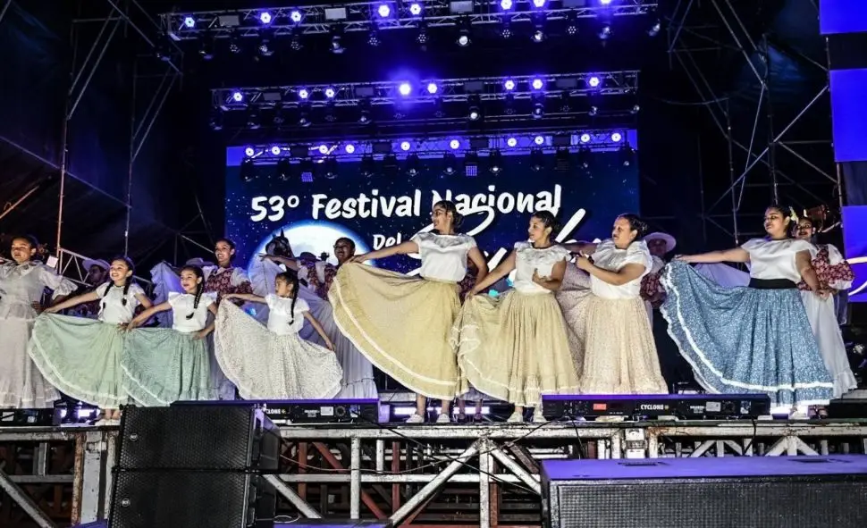 ORGULLO CRIOLLO. El festival y el desfile reunieron a familias y visitantes en una nueva edición musical.