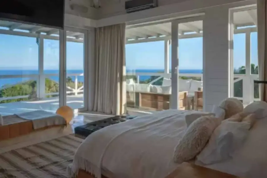 Así es la lujosa casa de Punta del Este que Tinelli vendió a un empresario estadounidense