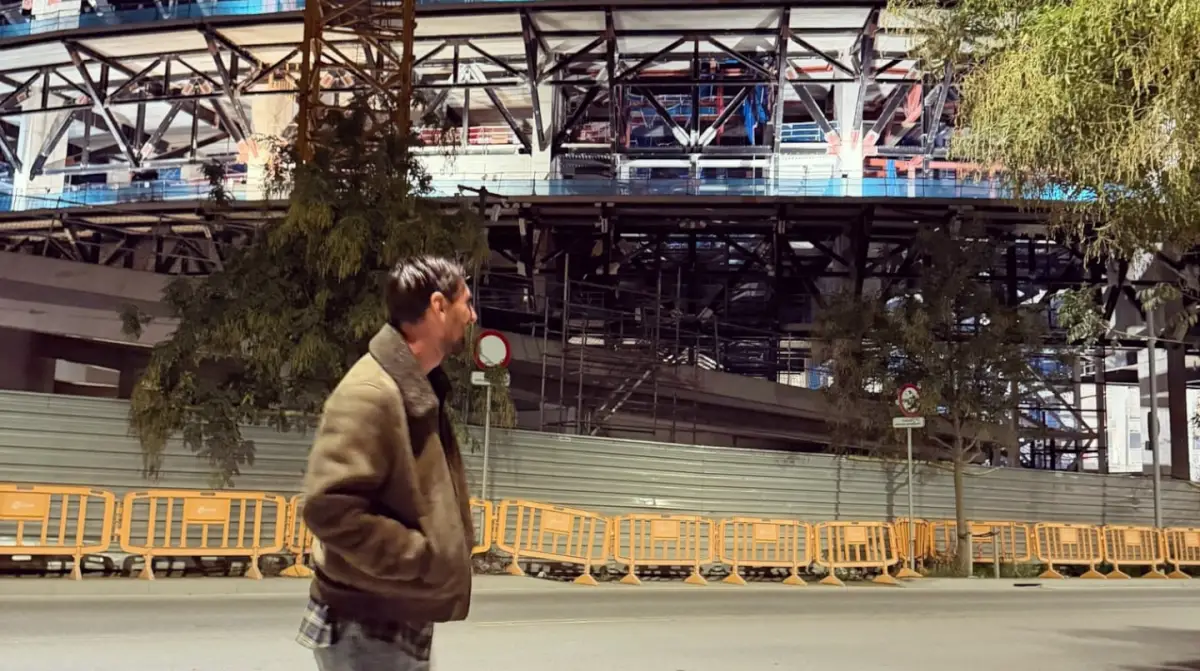 Se reveló quién le abrió las puertas del Camp Nou a Lionel Messi para tomarse las fotos que recorrieron el mundo