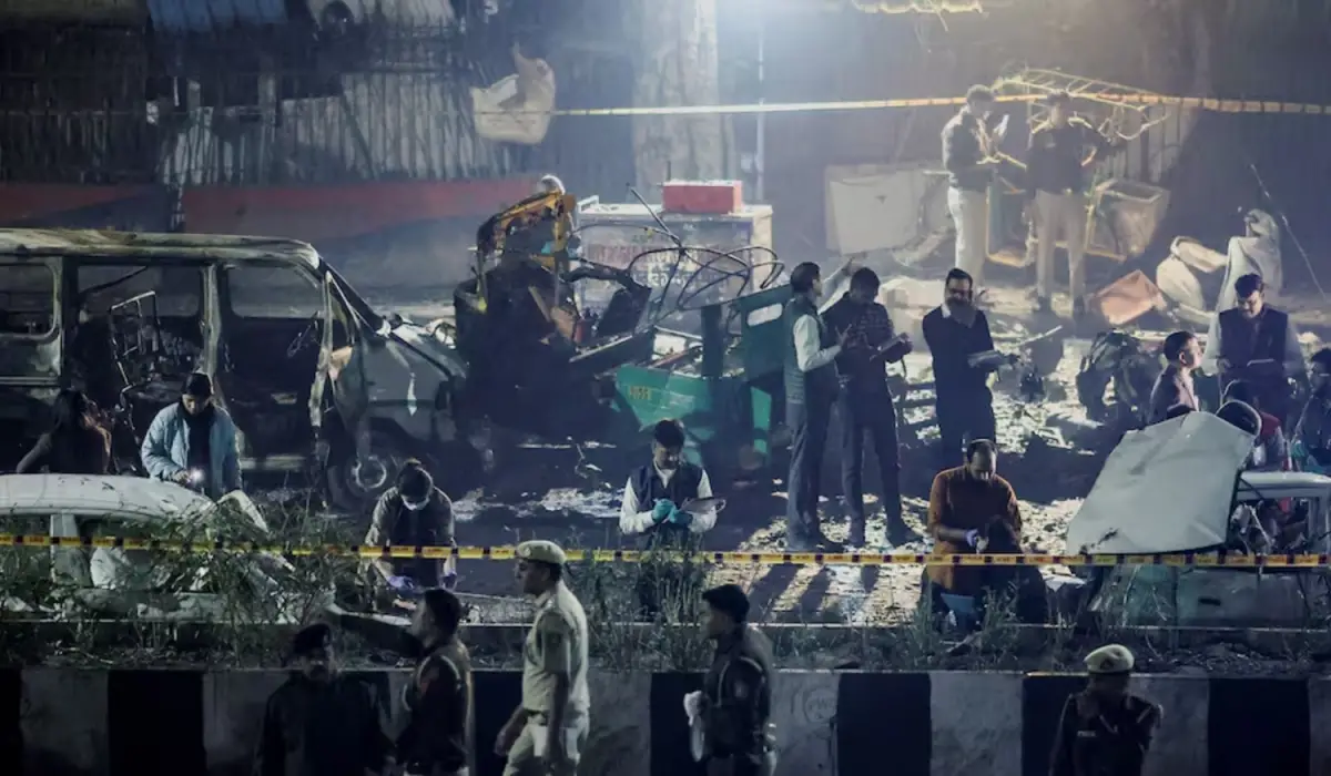 Investigan la explosión que dejó ocho muertos en Nueva Delhi.