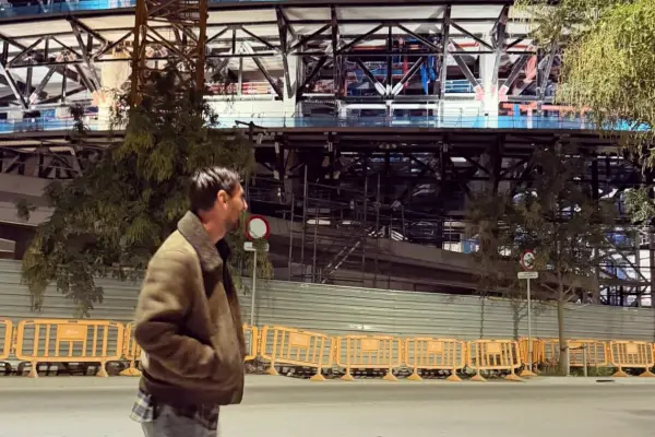 Se reveló quién le abrió las puertas del Camp Nou a Lionel Messi para tomarse las fotos que recorrieron el mundo