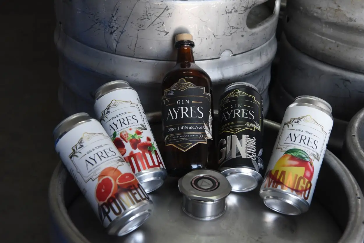 SABORES. Además del clásico, Ayres tiene siete gustos para escoger.