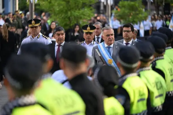 Jaldo “surfea” en las olas del “Boyero”