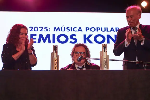 Charly García recibió el premio Konex de Platino