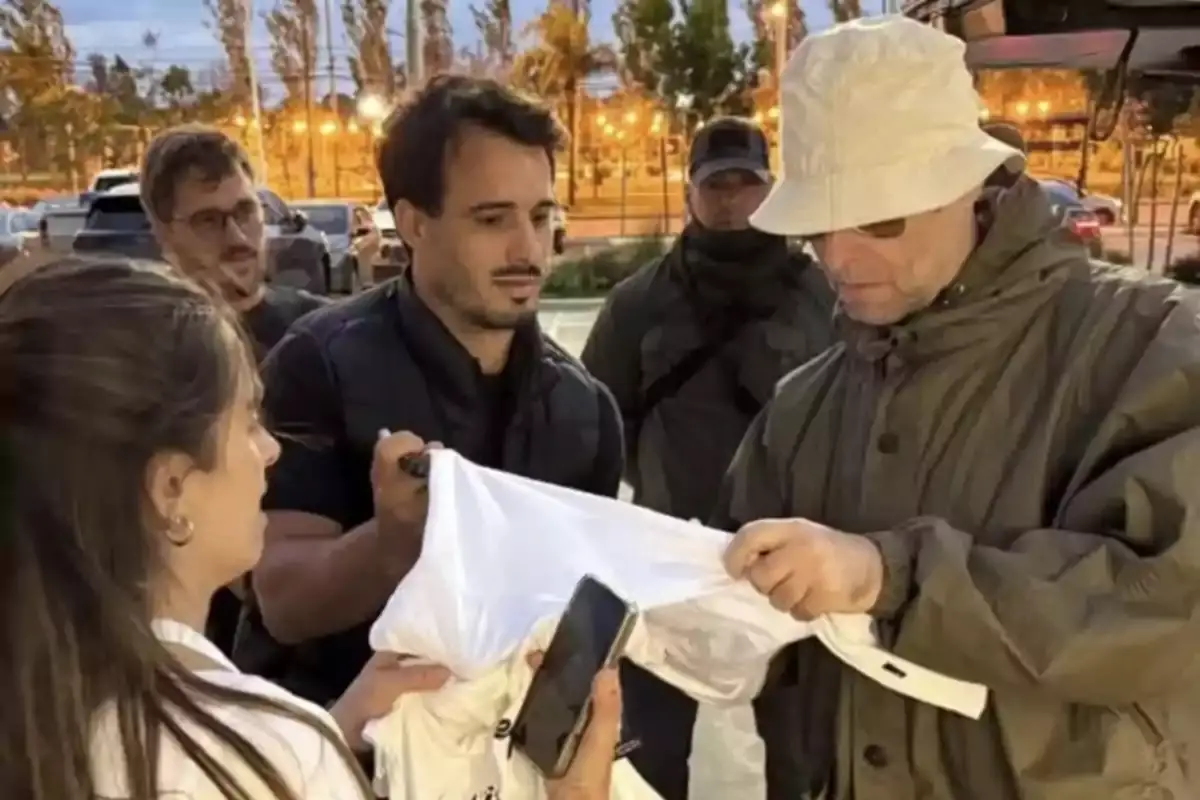 Así fue el esperado encuentro de Liam Gallagher con sus fanáticos argentinos