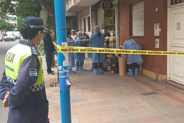 Está grave un hombre que habría sido víctima de una viuda negra en pleno Barrio Norte