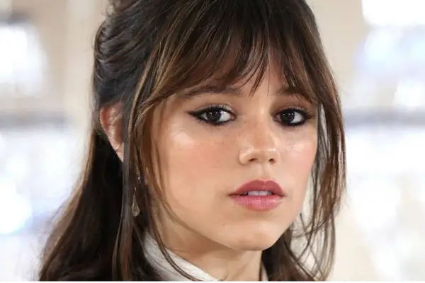 Tendencia en peinados: cinco consejos para cortar el flequillo en casa sin arruinarlo, según un estilista