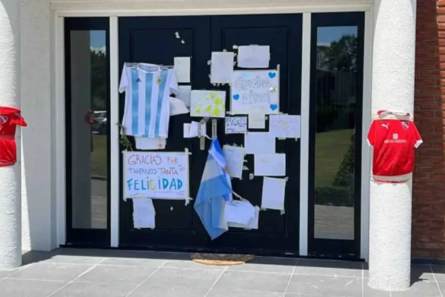 Así es la lujosa mansión del “Dibu” Martínez en Mar del Plata: estilo inglés y todas las comodidades