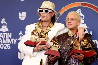 Catriel y Paco Amoroso ganan cinco Latin Grammy: discursos, humor y un beso viral