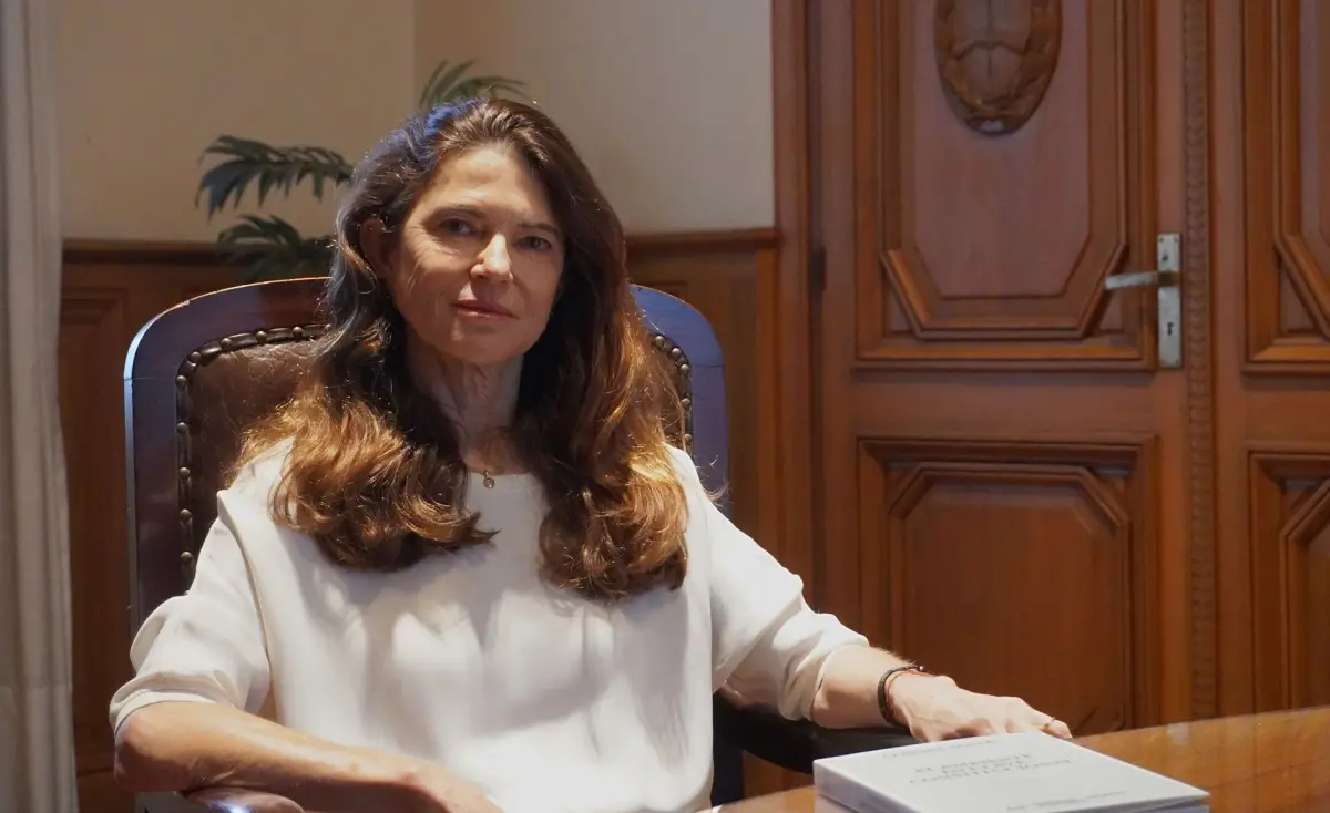 Claudia Sbdar, vocal de la Corte