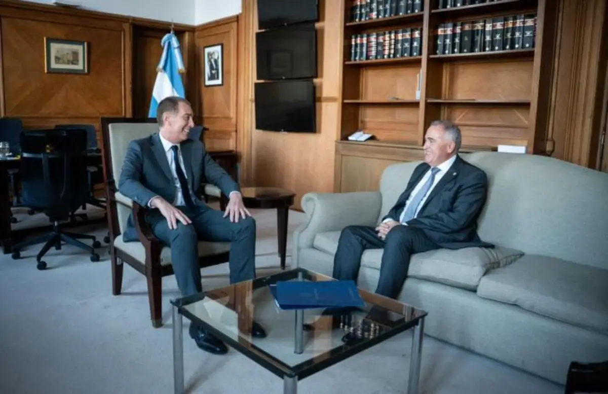 ¿Cuál es el camino que une a Milei, a Santilli y a Jaldo? - Image 1